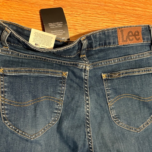Lee Jeans - Picture 3 of 4